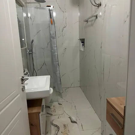 Lejlighed Ori-apartament Albania