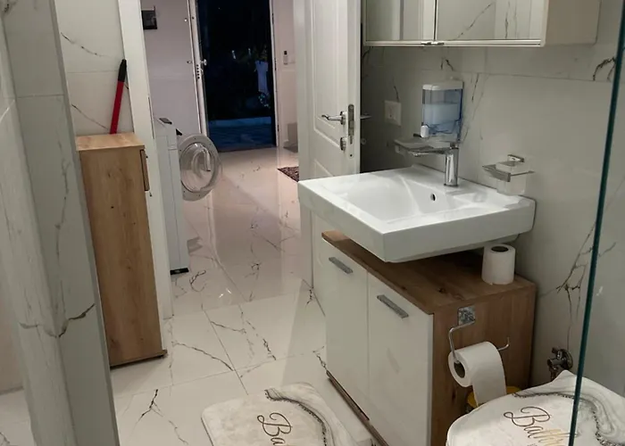 Ori-apartament Albania Apartment