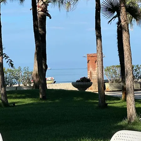 Ori-apartament Albania *