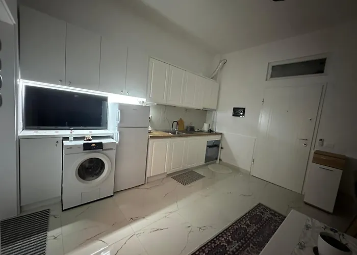 Ori-apartament Albania * Golem (Tirana)